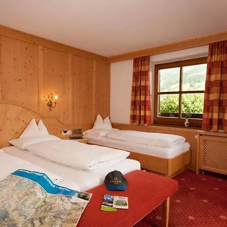 Hotell Kirchenwirt Kirchberg in Tirol