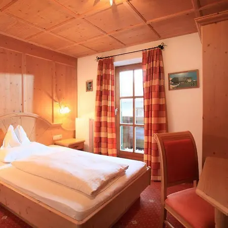 Kirchenwirt Hotell 3*